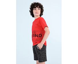 chlapecké červené triko a kraťasy v kompletu Mayoral 6657-30