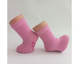 růžové ponožky pro miminko