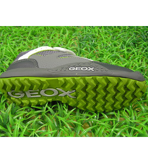 dětská prodyšná obuv Geox J42F2A ve velikosti 25
