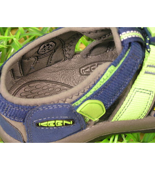 Keen obuv poseidon/jasmine green multi velikost 25-26 a 30