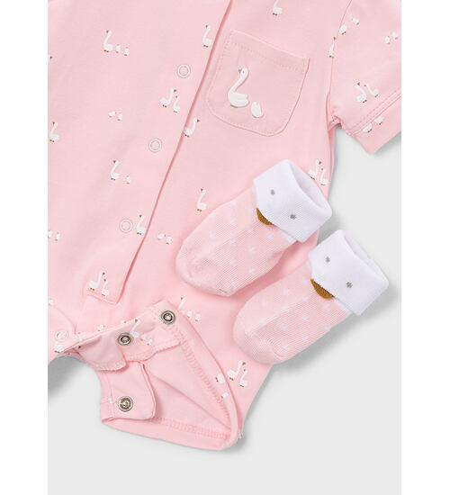 kojenecký letní overal, ponožky a slintáček v kompletu Mayoral 1727-82