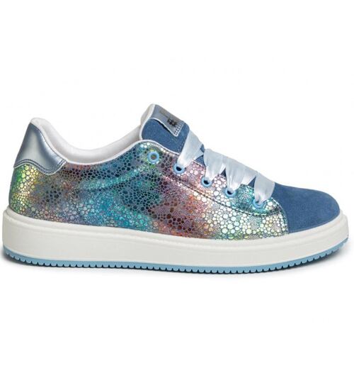 dívčí sneakers